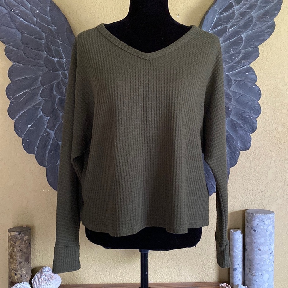 Sadie And Sage Overside Thermal Waffle Knit V-neck Long-sleeve